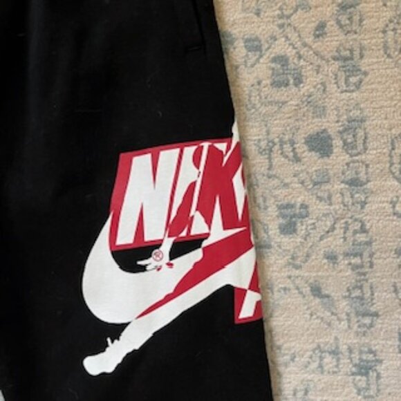 🧡Nike Jordan Black Sweatpants Kids L 12-13 YRS - Picture 2 of 7